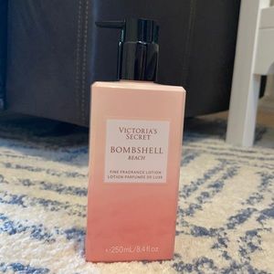 Bombshell beach lotion brand new never opened